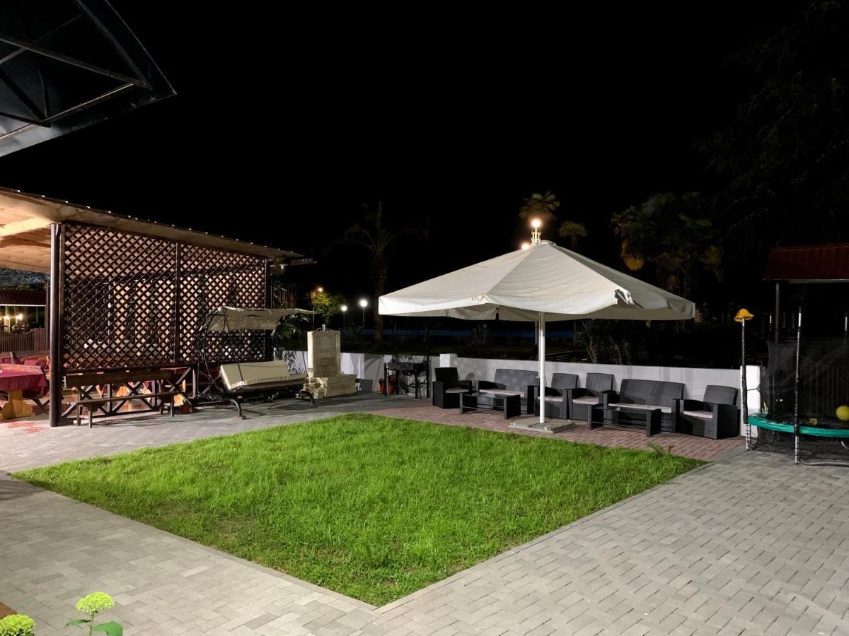 פיזונדה Mini Hotel Amra מראה חיצוני תמונה