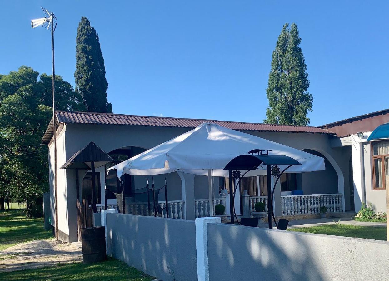 פיזונדה Mini Hotel Amra מראה חיצוני תמונה